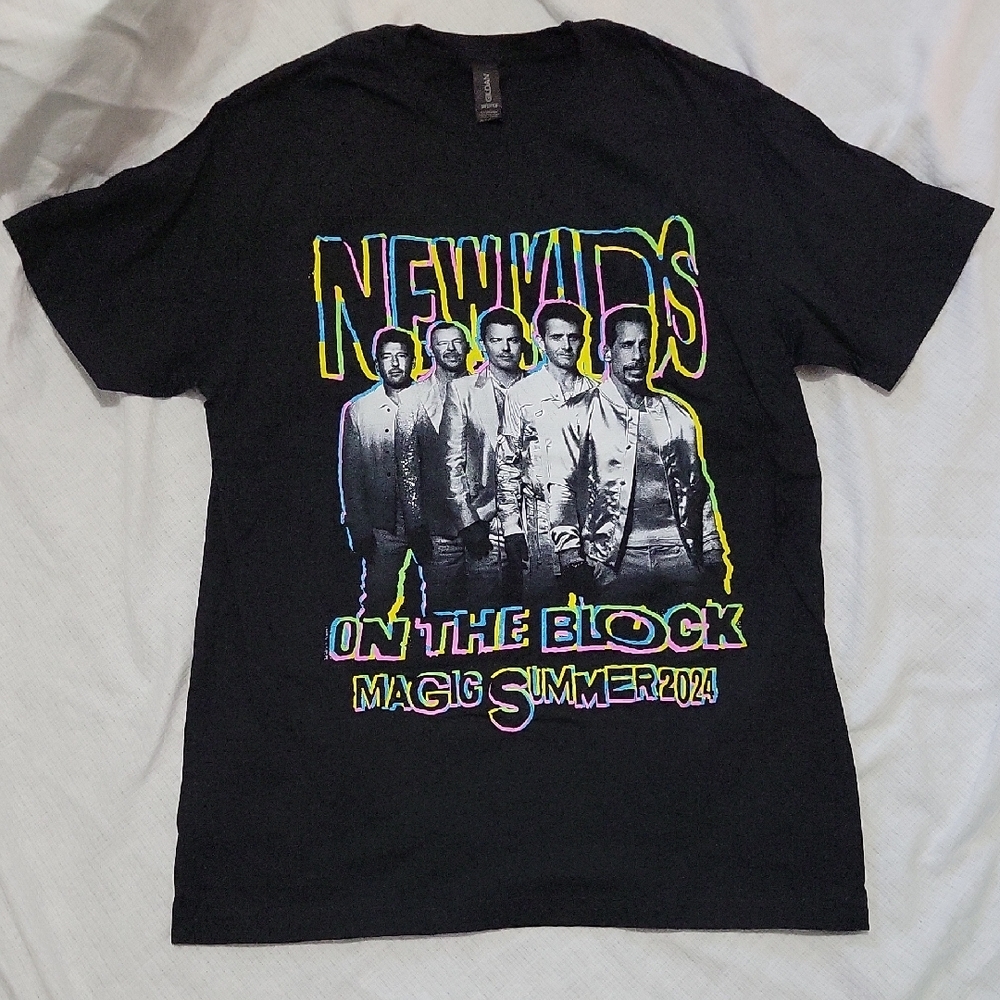 New Kids on the Block NKOTB Magic Summer Tour Shirt Medium Mint Condition